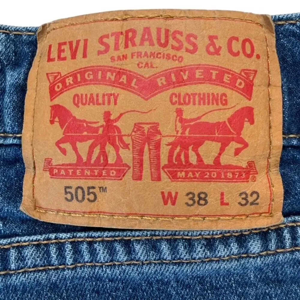 Levi's 505 Classic Straight Leg Jeans - Size 38x32